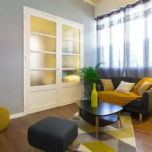 Appartement Au Coeur Du Centre Historique 3 étoiles, Avignon