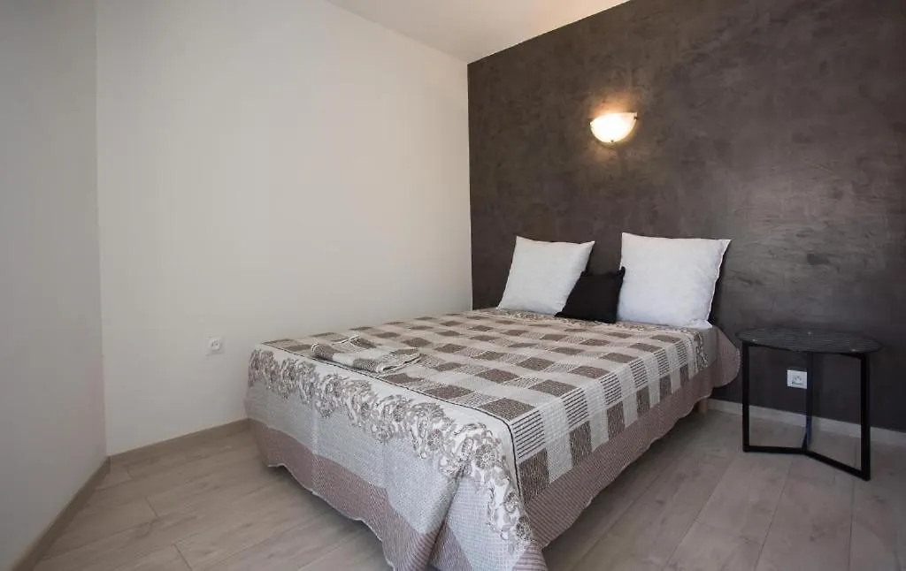 Hotel Alizéa Avignon 2*,