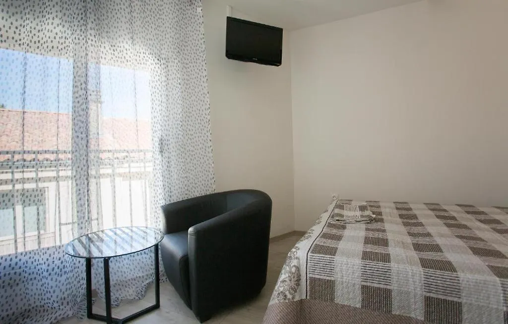 Hotel Alizéa Avignon 2*,  France